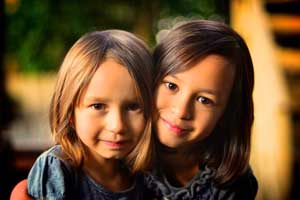 Elodie and Sophie Chinn